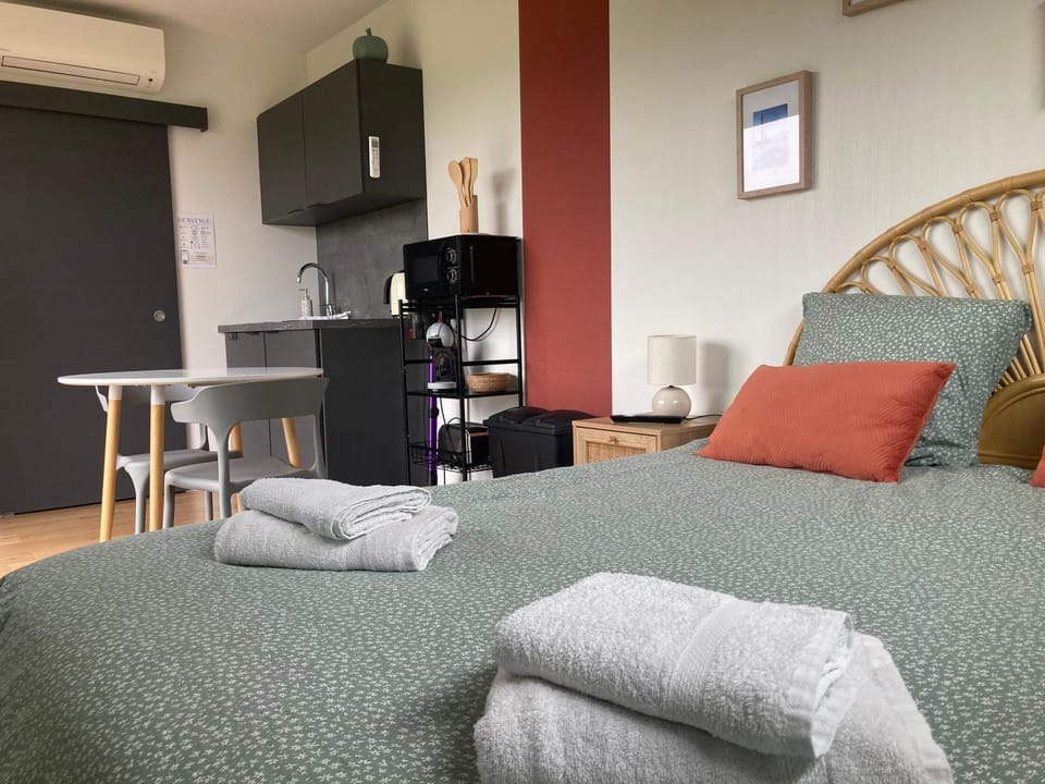 Le clos pommiers Apartment in Normandy
