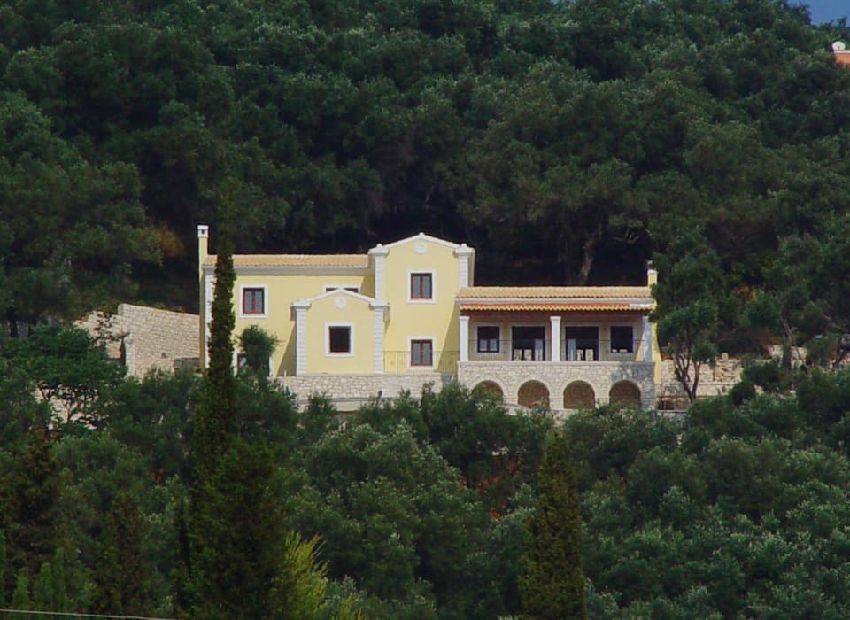 Property building, Day, Natural landscape