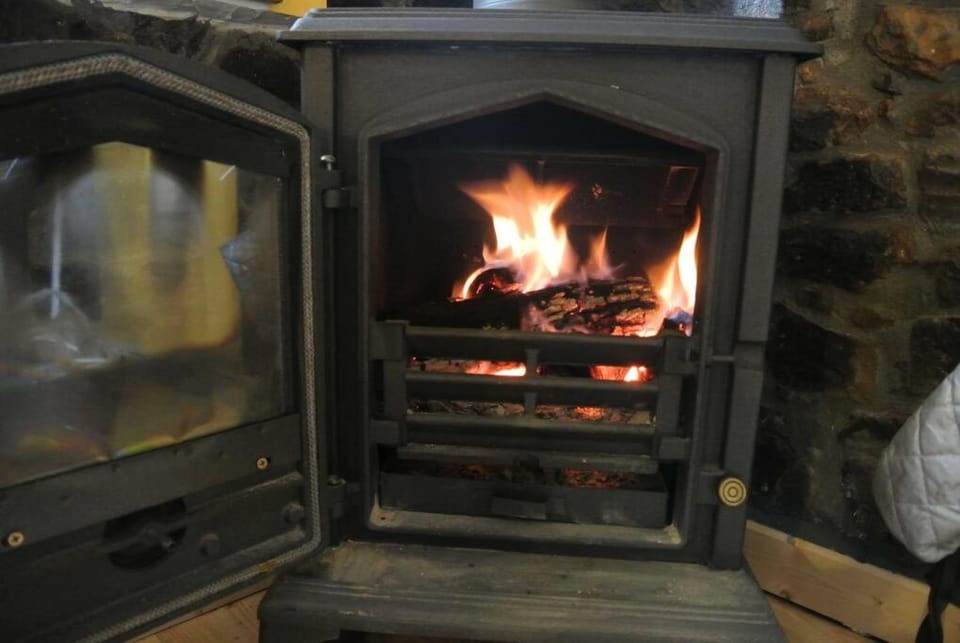 Living room, fireplace