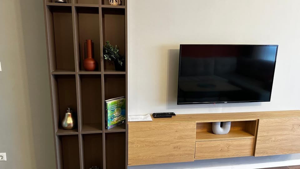 TV and multimedia, Evening entertainment
