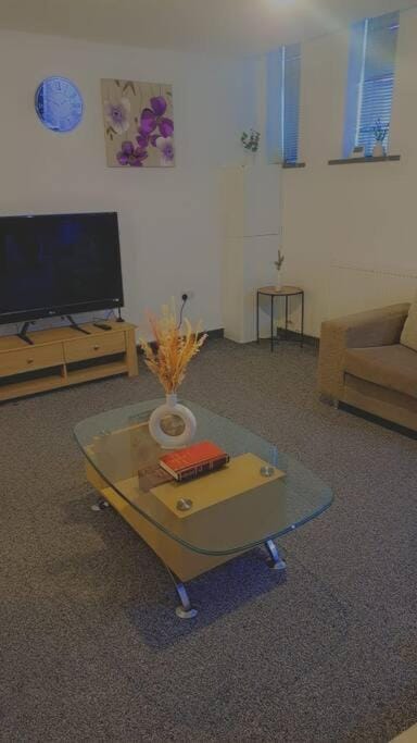 1 Bedroom Flat Available Apartment in Oldham