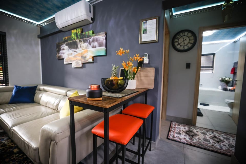 Bathroom, Living room, Dining area