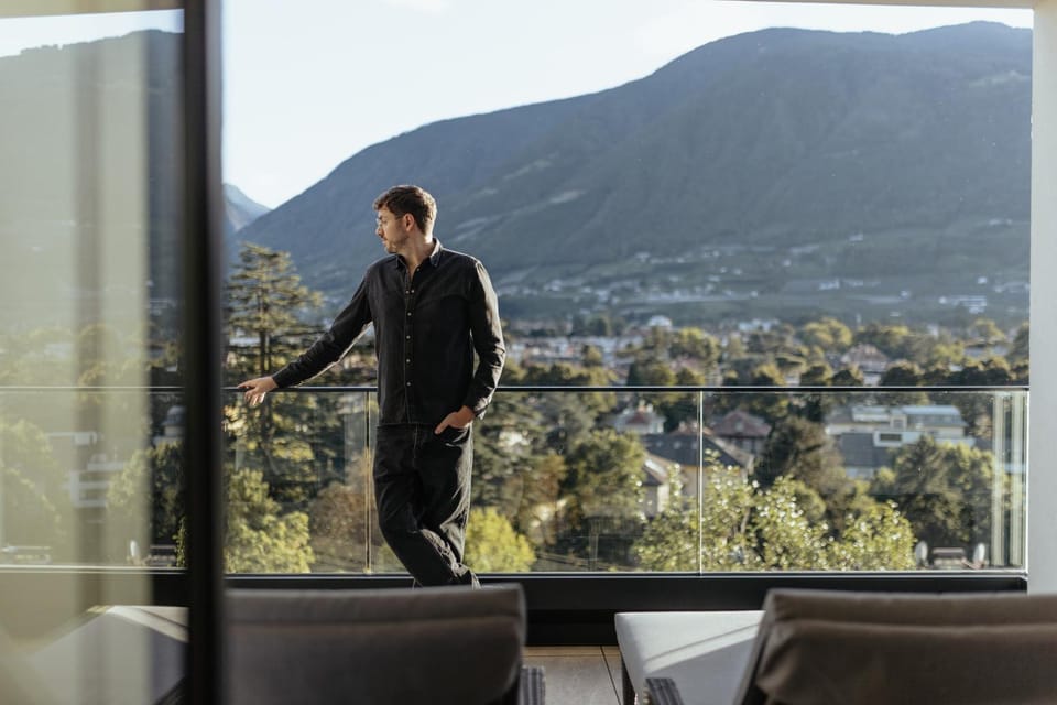 View (from property/room), City view, Mountain view