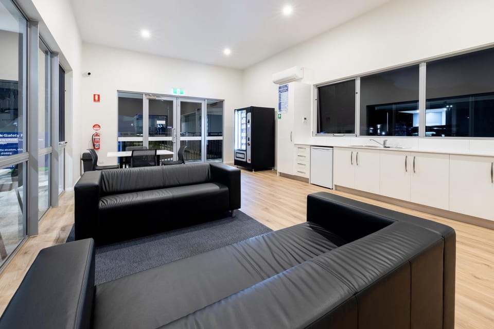 Communal lounge/ TV room