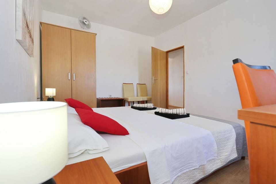 Bed, Bedroom, wardrobe