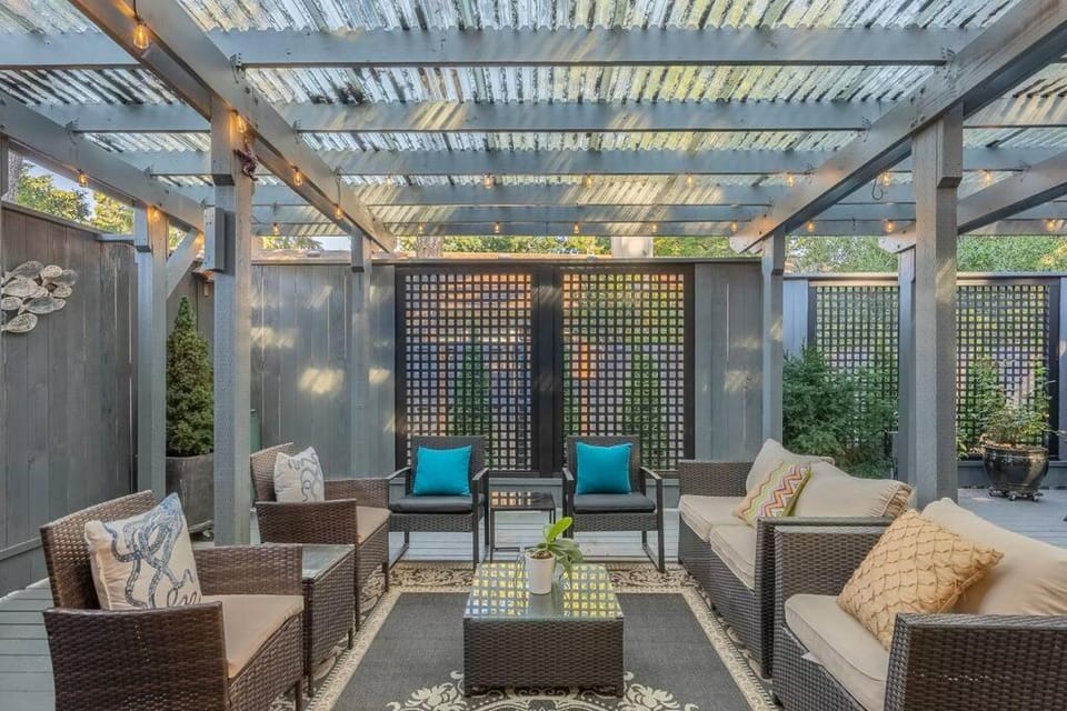 Patio, Day, Seating area