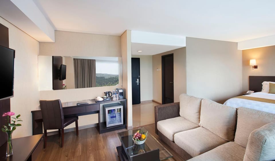 Living room, Bedroom