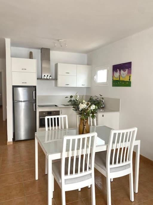 Apto Zaranda Puerto del Carmen a 150 m de la playa Apartment in Puerto del Carmen