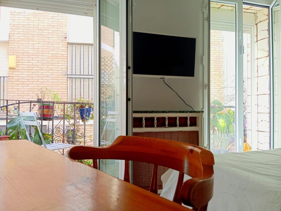 TV and multimedia, TV and multimedia, Balcony/Terrace, Bedroom