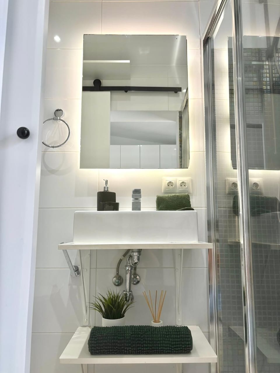 Shower, Bathroom