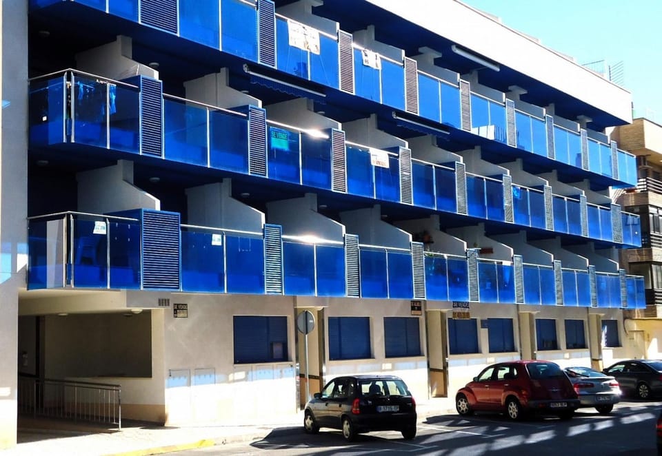 Property building, Facade/entrance, Off site