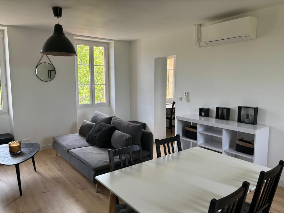 Living room, kitchen