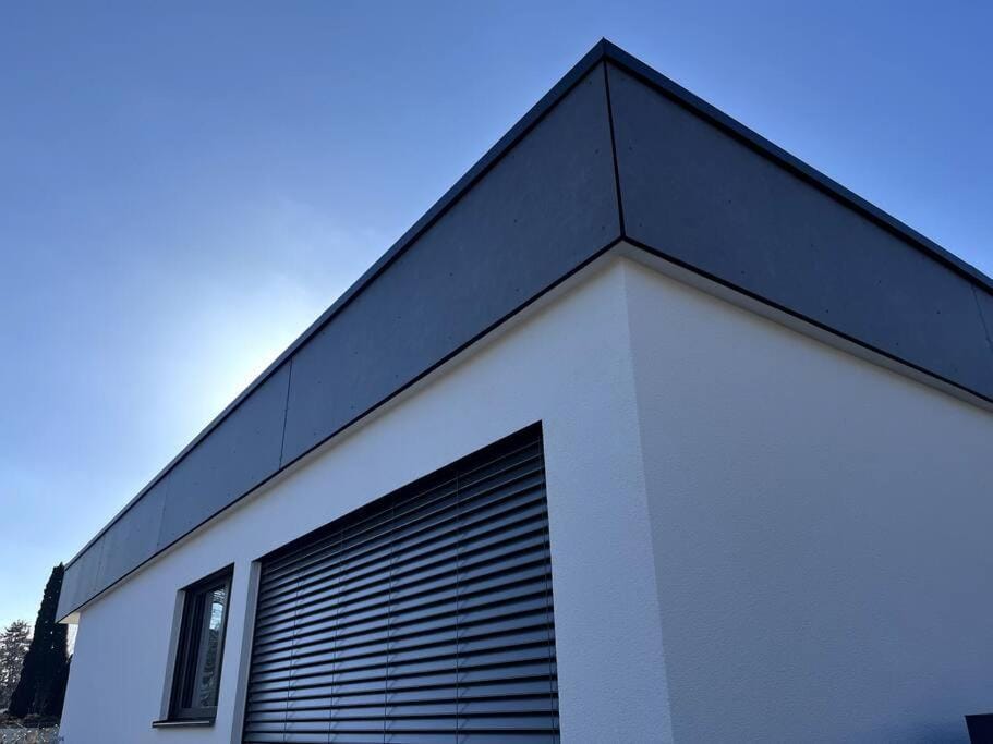 Property building, Day