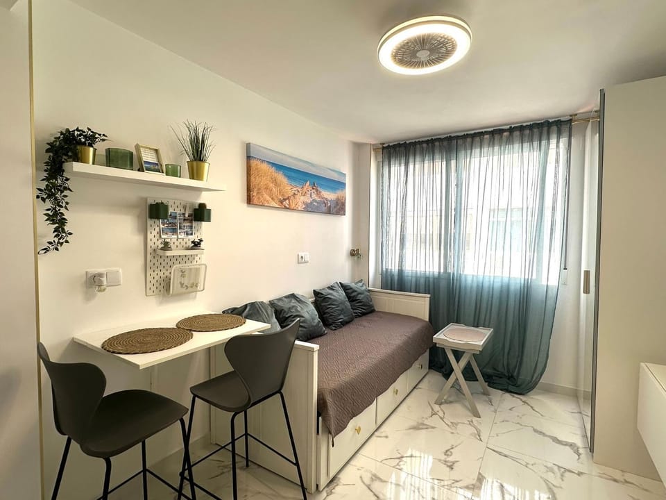 Apartamento estudio “The mirror” Apartment in Torrevieja