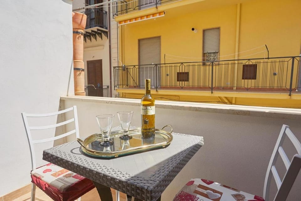 View (from property/room), Balcony/Terrace