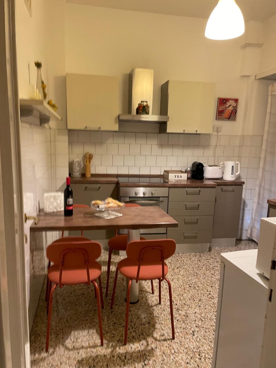 Kitchen or kitchenette