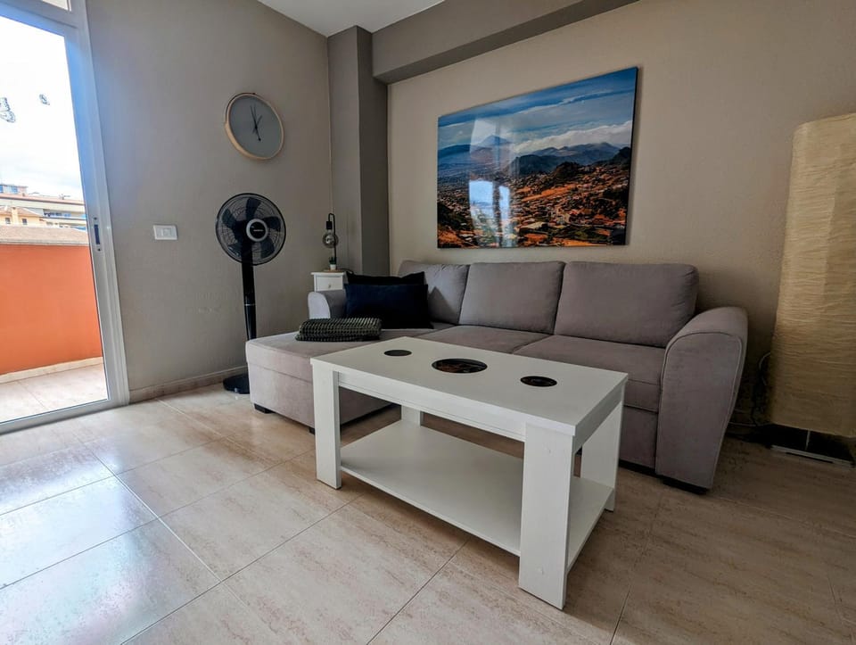 Living room, Seating area, fireplace