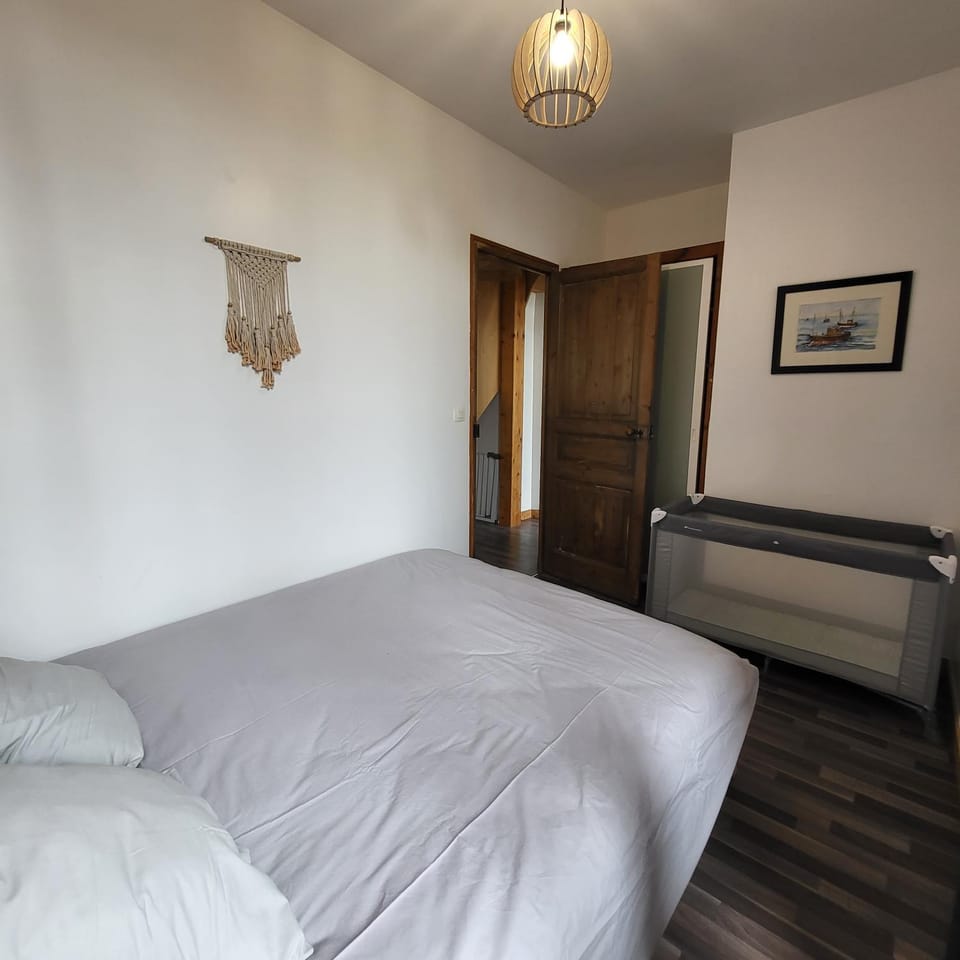 "La Cale en Vue" T3 en duplex, au cœur de Beg-Meil, commerces et plages à pied! Apartment in Fouesnant