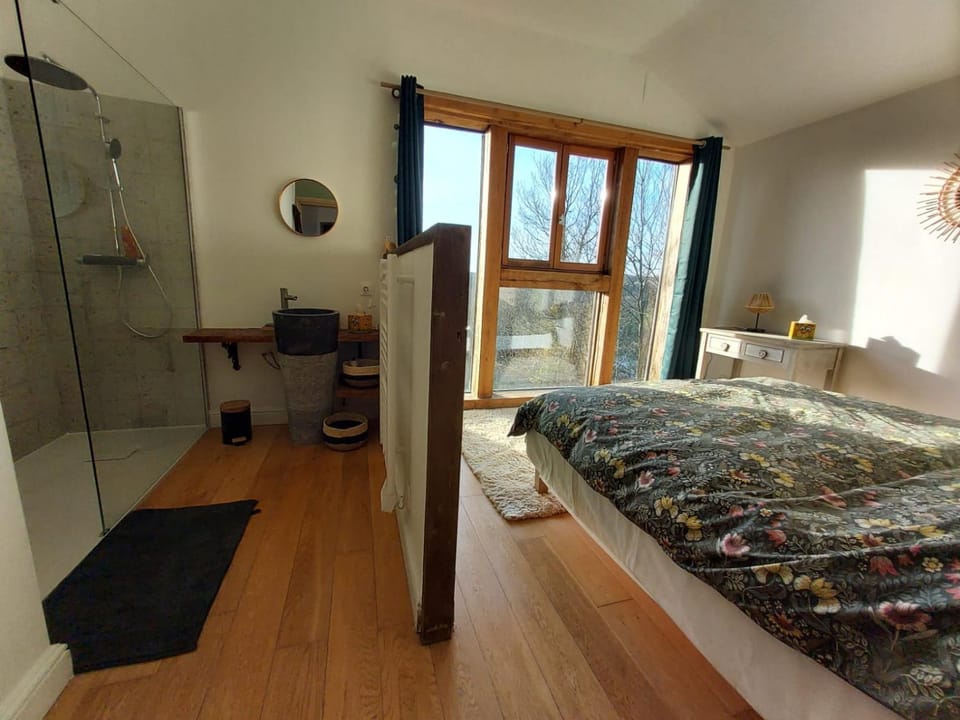 La caronnière House in Pays de la Loire