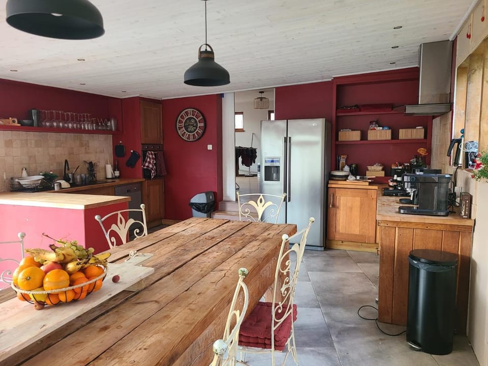 La caronnière House in Pays de la Loire
