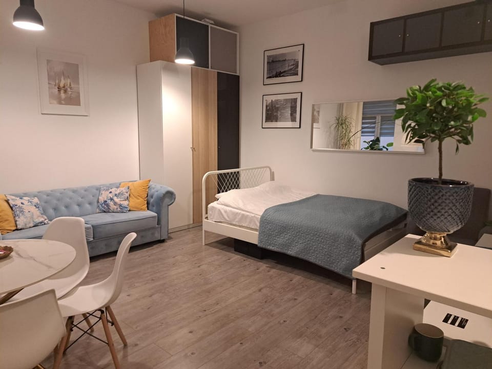 Sun Warsaw Apartment in Warsaw
