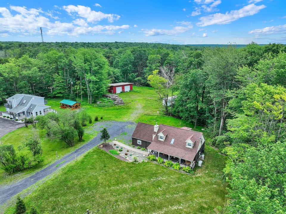 Log Cabin and Guest House Sleeps 18 2 Game Rooms Cabin in Tunkhannock Township