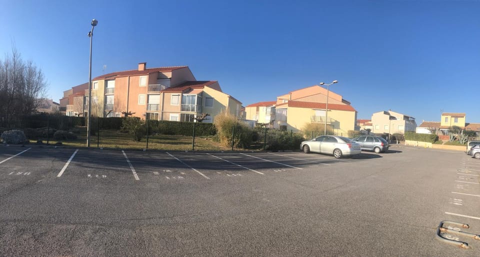 Property building, Parking