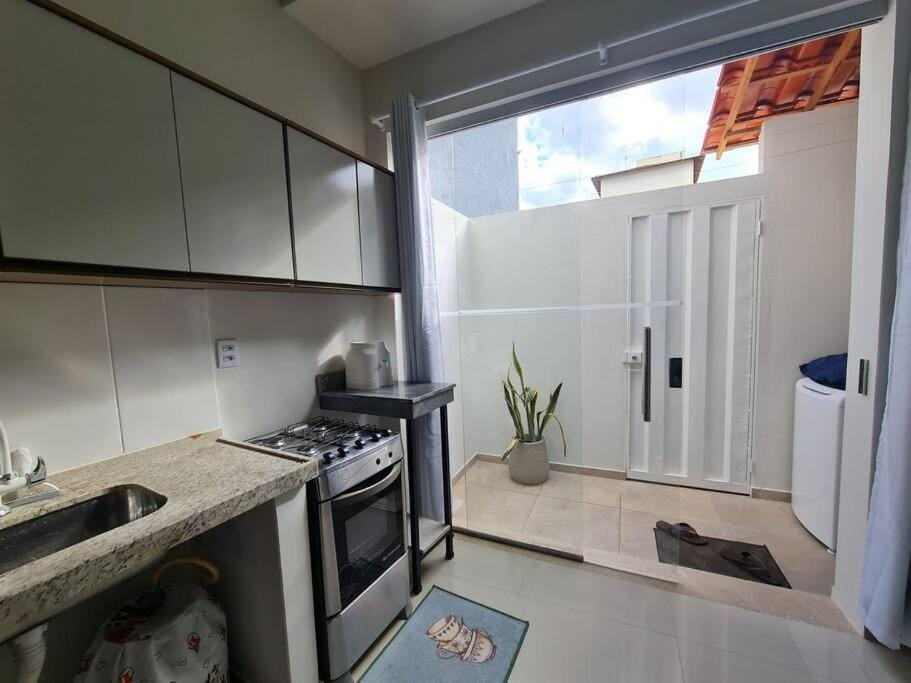 Apt C com 2 quarto com ar e garagem Apartment in Montes Claros