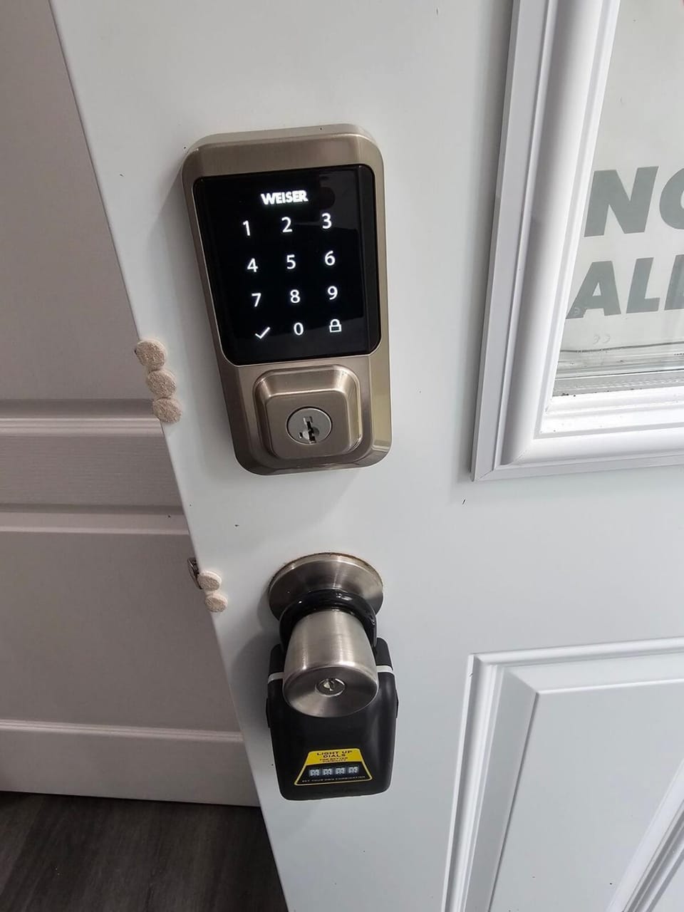 Amazing cozy fully private studio Bed and Breakfast in London