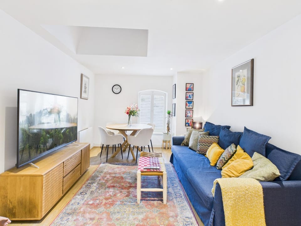 Communal lounge/ TV room, Living room