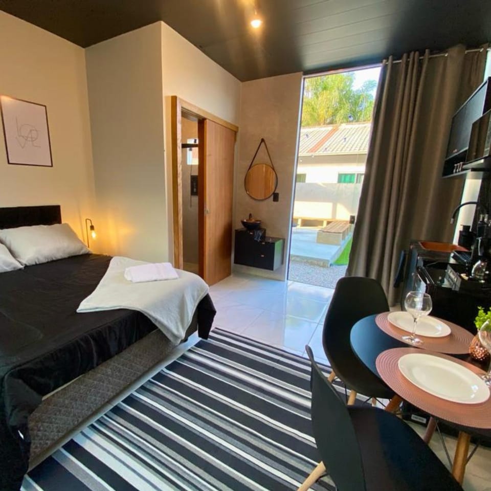 Bed, Bathroom, Kitchen or kitchenette, Photo of the whole room, Dining area, air conditioner