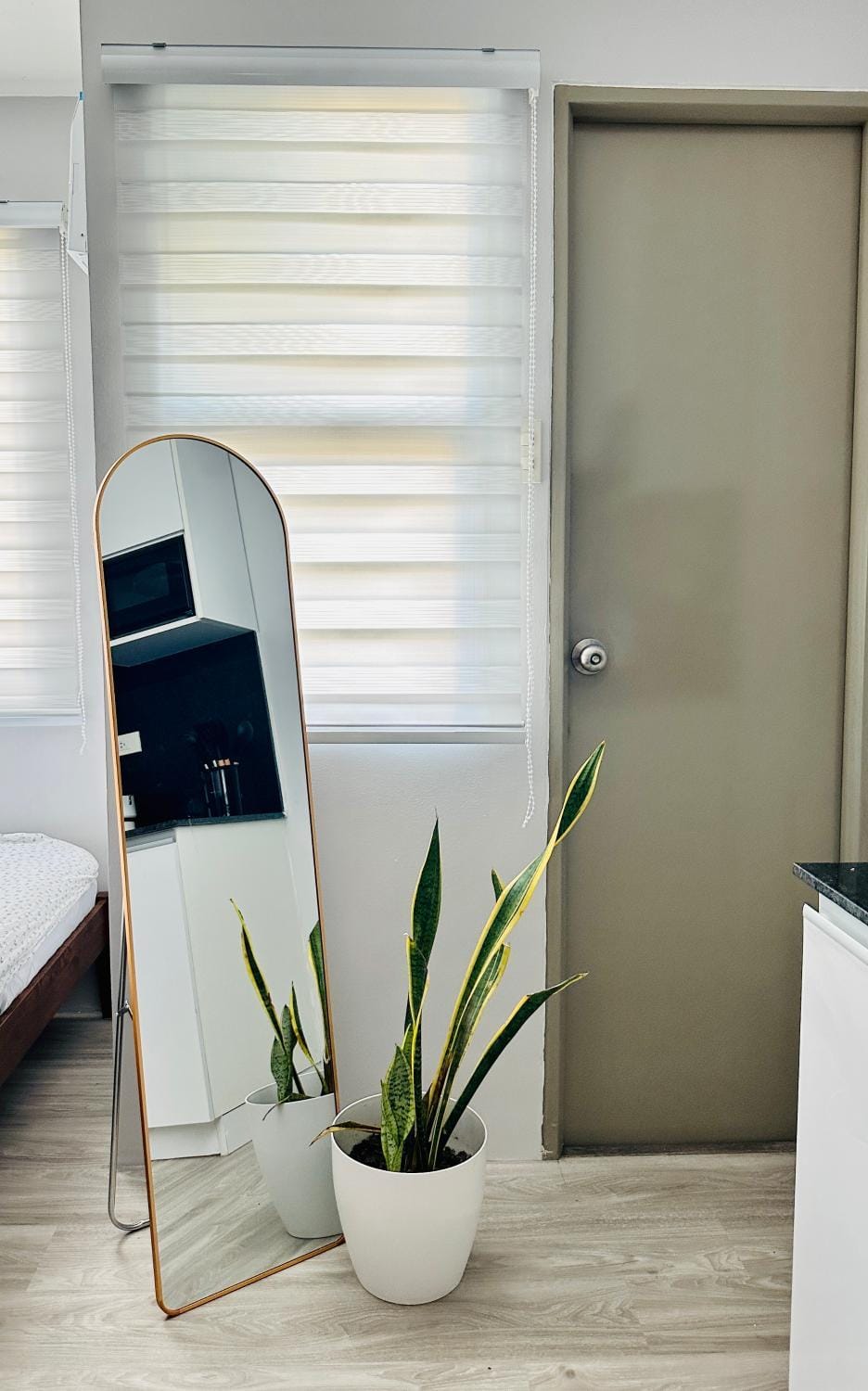Zen Haven Staycation beside EK Apartment in Santa Rosa