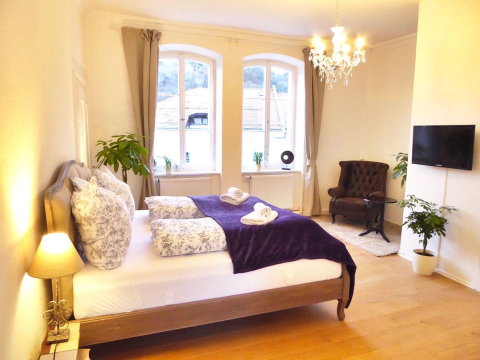 Day, Photo of the whole room