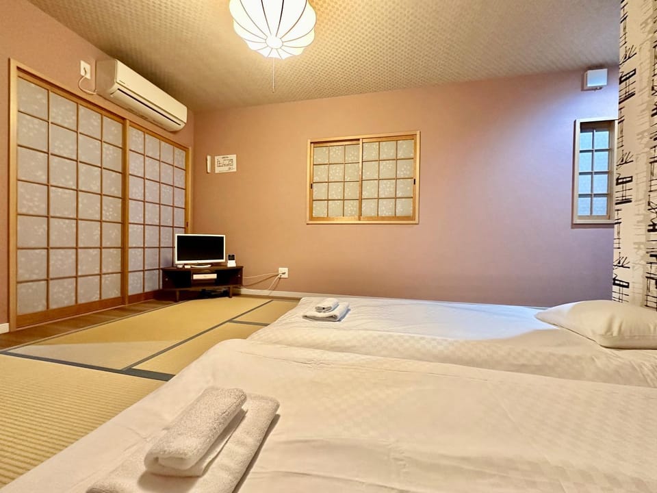 Bed, TV and multimedia