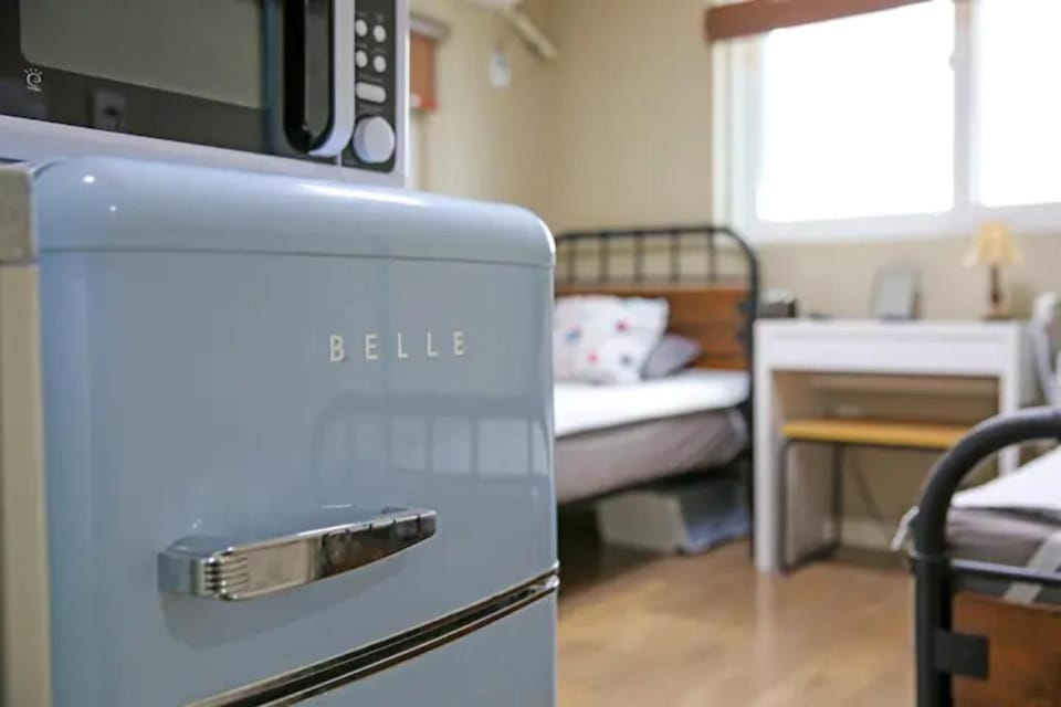 Bed, Photo of the whole room, Bedroom, air conditioner