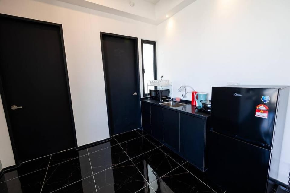 Urban Suites with Spectacular High Floor View #3BR #03 Apartment in George Town