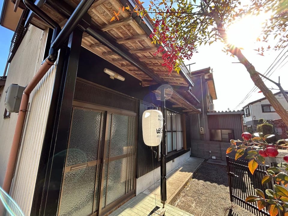 Property building, Day