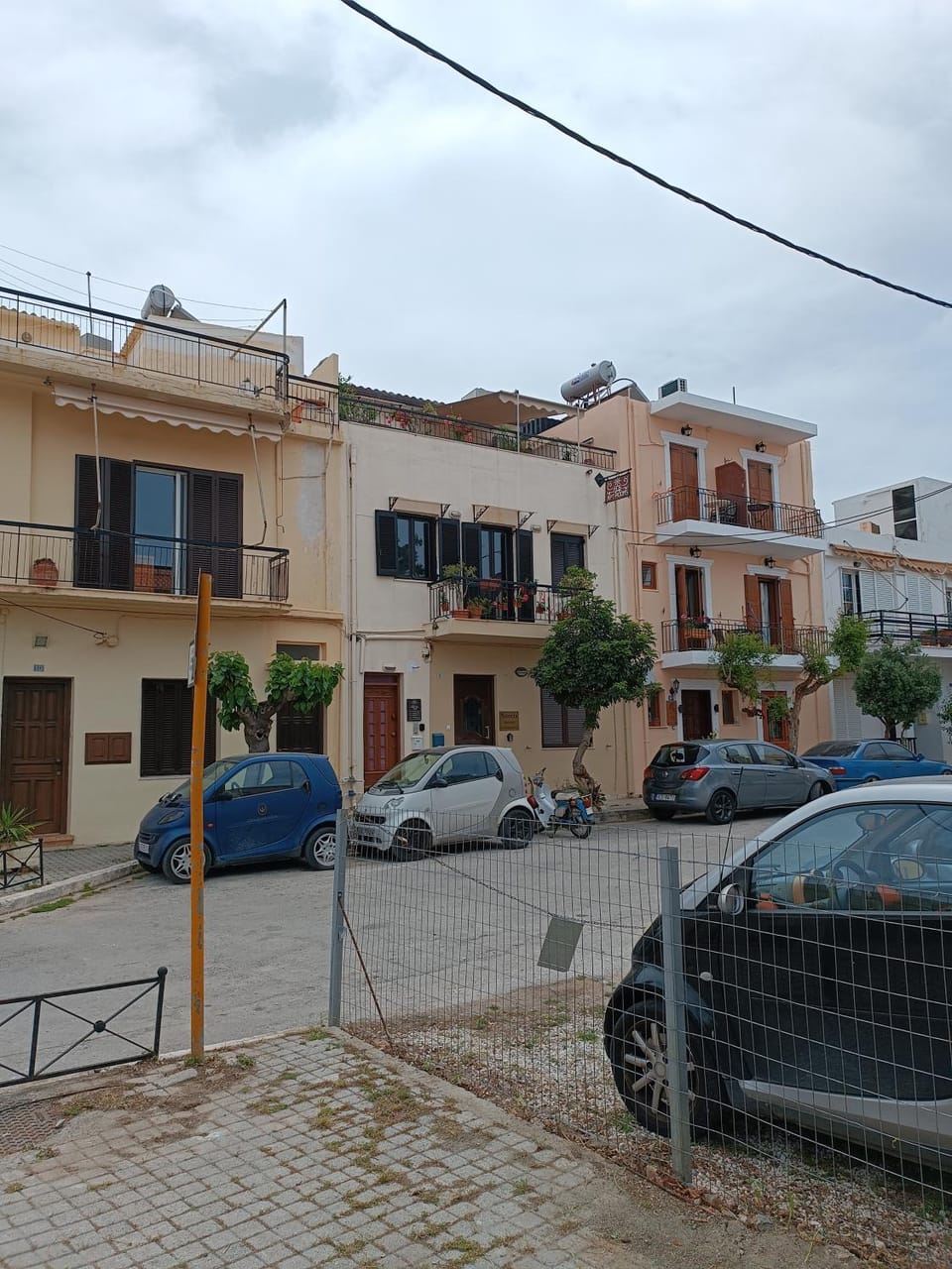 Property building, Neighbourhood