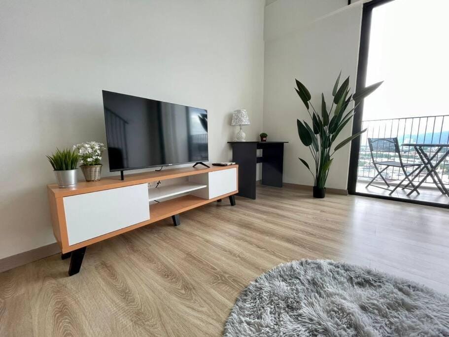 E1 Emporis Duplex SEGI KD Tropicana IKEA One Utama Apartment in Petaling Jaya