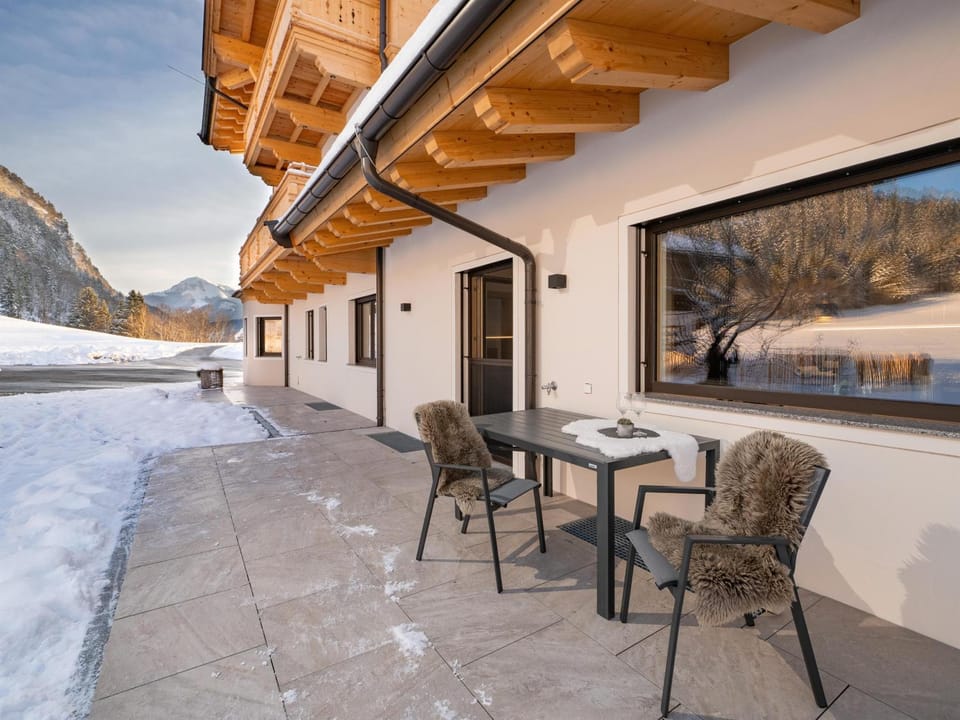Day, Winter, Balcony/Terrace