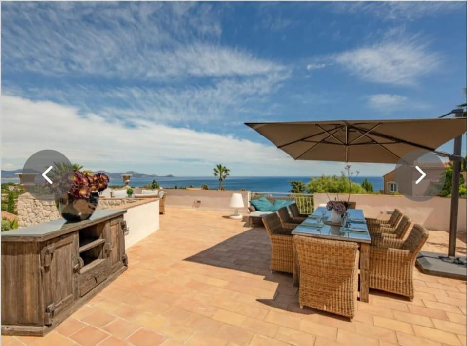 Patio, View (from property/room), Balcony/Terrace, Seating area, Pool view, Sea view, Swimming pool, sunbed