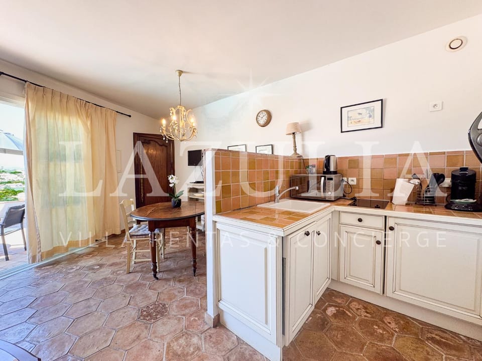 Villa vue mer avec Rooftop et piscine 10 personnes Les Issambres Apartment in Roquebrune-sur-Argens