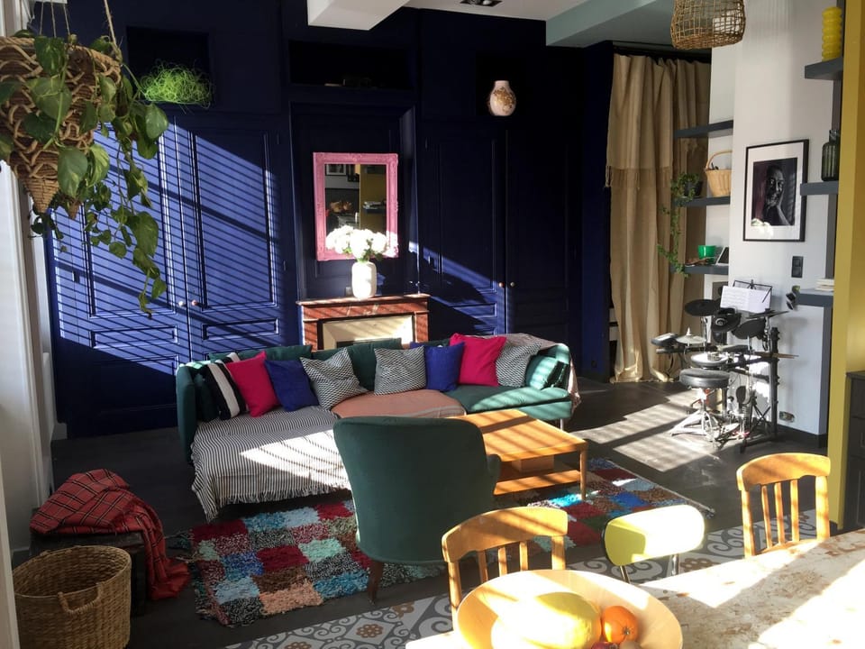 Seating area