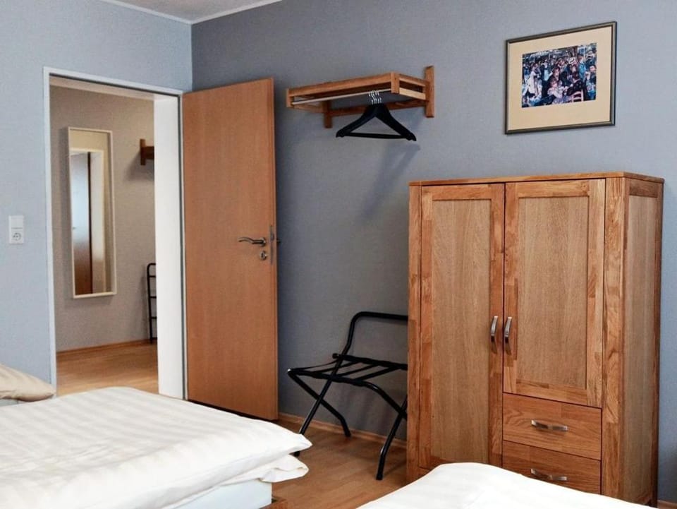 Property building, Living room, Bedroom