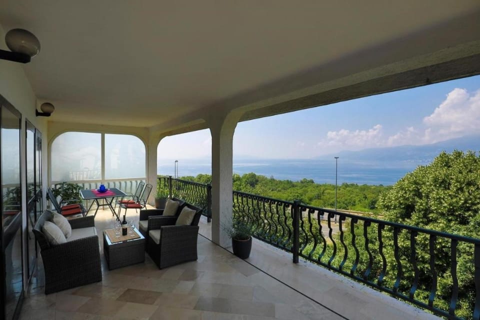 Apartment Vrata Jadrana 1 Apartment in Rijeka