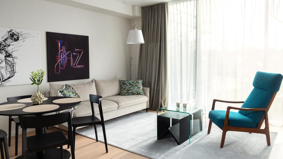 Living room, Dining area