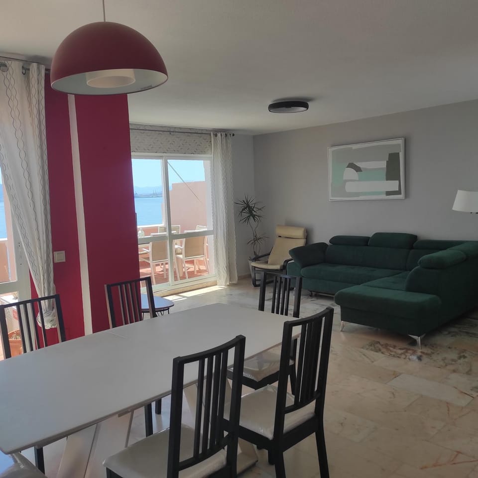 Magnificent Holiday 5 bedroom villa in beach front Villa in Malaga