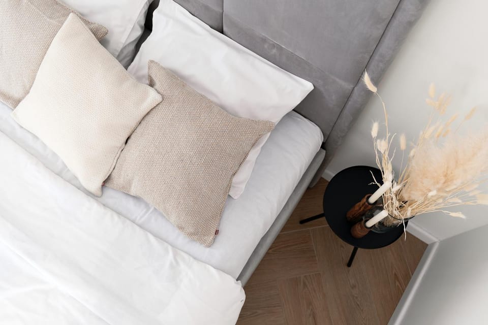 Bed, Bedroom