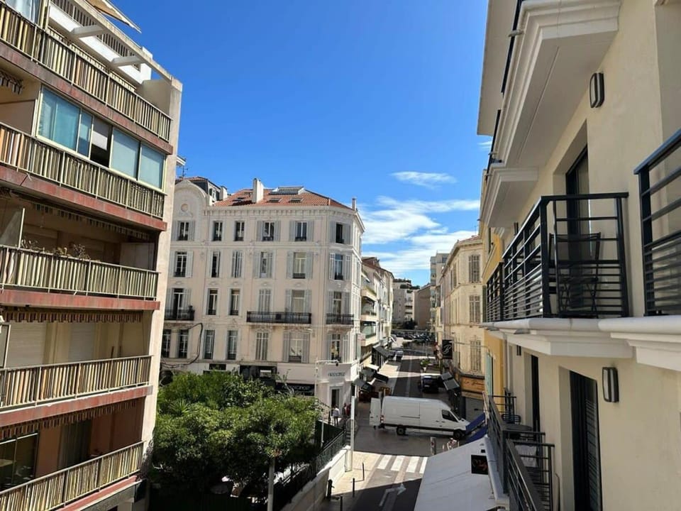 Neighbourhood, City view, Street view