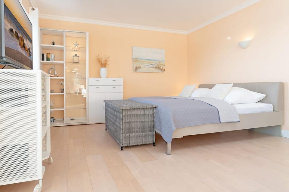 Ferienwohnung Meerblick und Golf Apartment in Lubeck